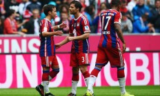 开云体育下载-球场与赛道，当足球巨星在F1的顶点接管比赛