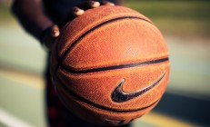 开云体育登录-冷酷北极与热力南美，足球炼金术中冰与焰的永恒辩证