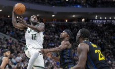 开云体育官方网站-雄鹿前锋抢断连连，防守端助球队大胜