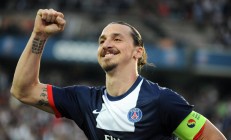 开云体育登录-当瑞士在平行宇宙5-0尤文，我们的世界孙兴慜正将球射入现实裂缝