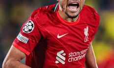 开云下载-KT横扫CLG，Jankos完成史诗逆转激烈交锋成都决赛之夜，强势挺进下一轮的简单介绍