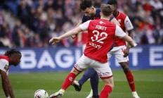 开云体育-兰斯在主场击败勒哈弗，继续保持领先的简单介绍