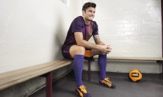 开云官网-东欧绝境逆转，费城锁定胜局，双星闪耀书写不同剧本