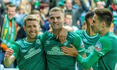 开云APP-关于紧咬榜首！云达不莱梅客场战胜法兰克福的信息