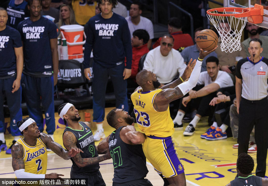 NBA季后赛总决赛如火如荼，湖人领先