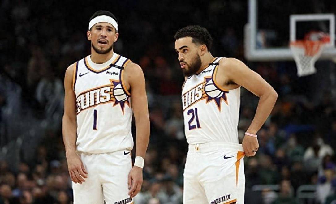 太阳队后卫连发致胜球,成为全队进攻灵魂 太阳队后卫连发致胜球,成为全队进攻灵魂