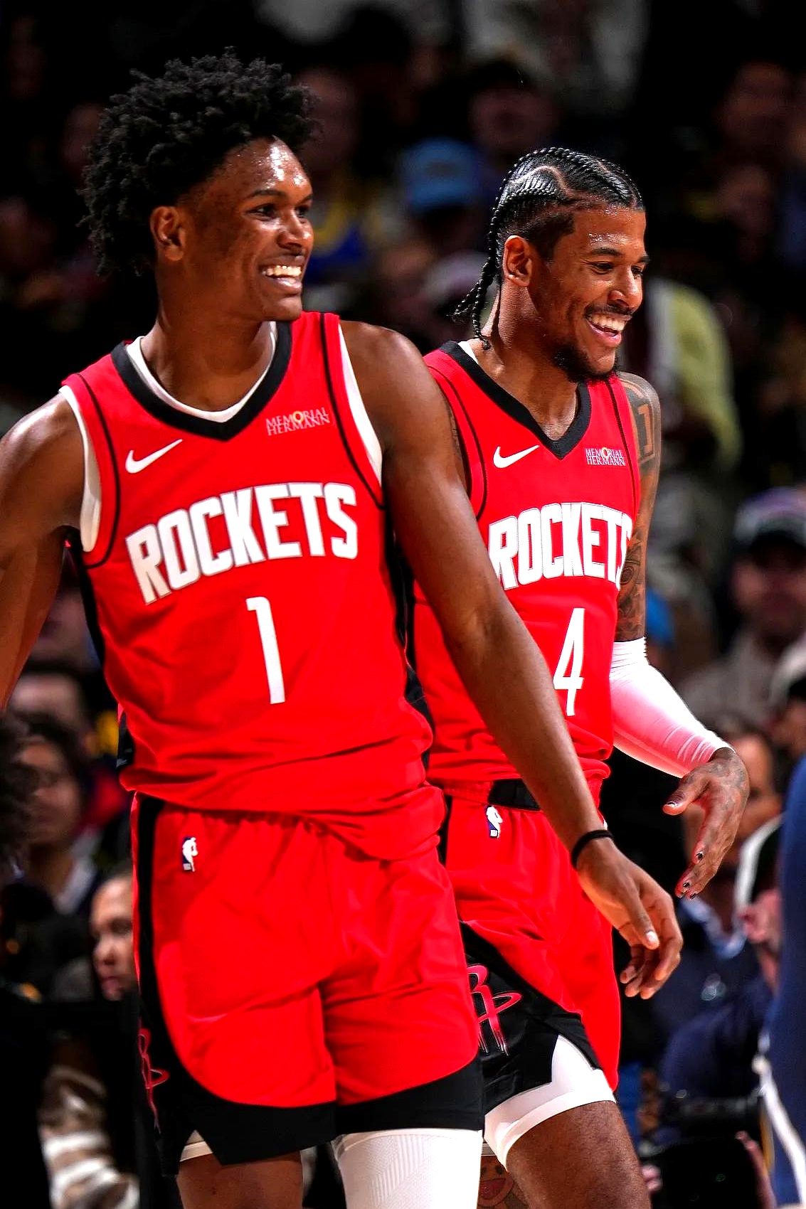 火箭大胜马刺,继续保持连胜 火箭大胜马刺,继续保持连胜