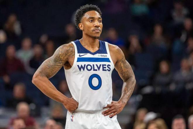 老鹰队全明星状况令人担心，成绩下滑明显的简单介绍