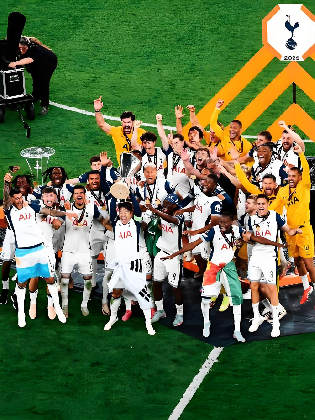 热刺大胜对手，全队士气高昂