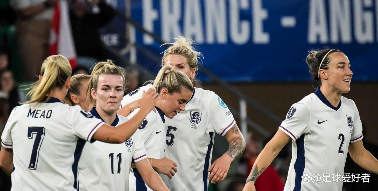 英格兰女足再下一城跻身前四