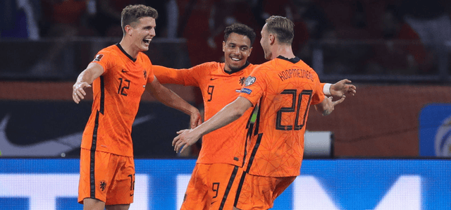 荷兰队展现实力,轻松取胜对手 荷兰队展现实力,轻松取胜对手