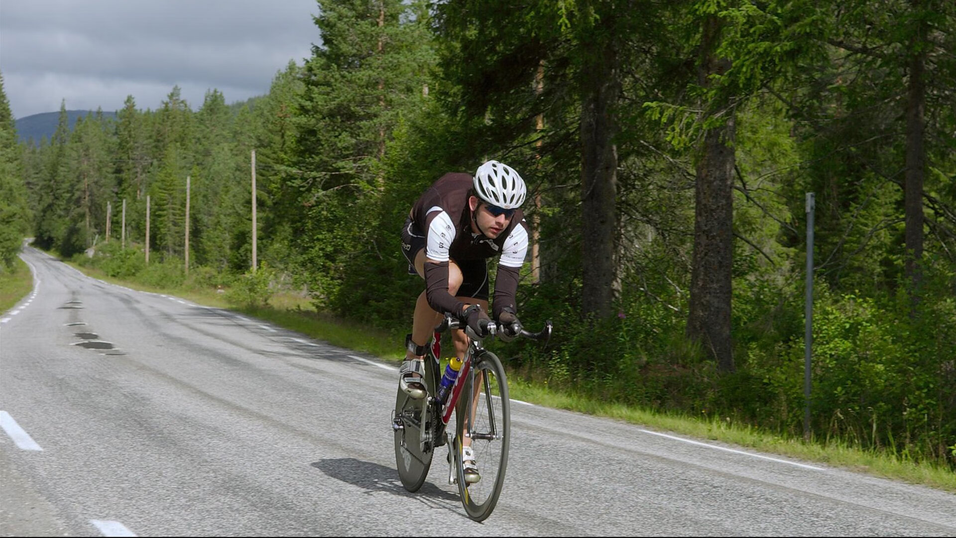 爆冷之夜！摩纳哥争议制胜西班牙，无名英雄凯塞多一击封神