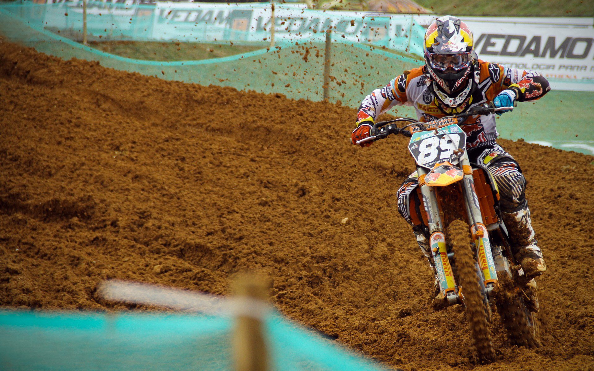 一场没有奥运标签的焦点战，比利亚雷亚尔压哨胜利的体育启示